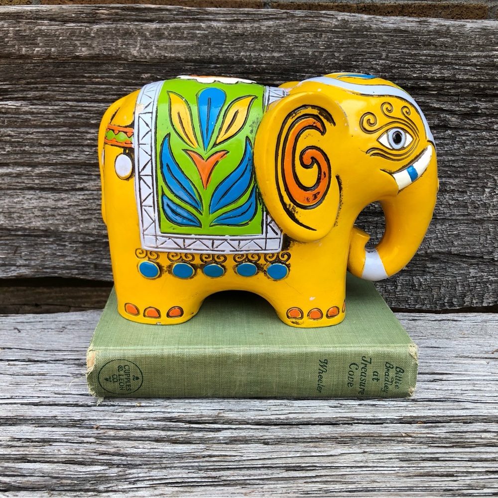💛1968 Pride bank Vintage 60s Hippy yellow Chalkware made in Japan Vtg ELEPHANT💛